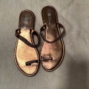 White Mountain Rose Gold Rhinestone Thong Sandals Flip Flops Women Size 7